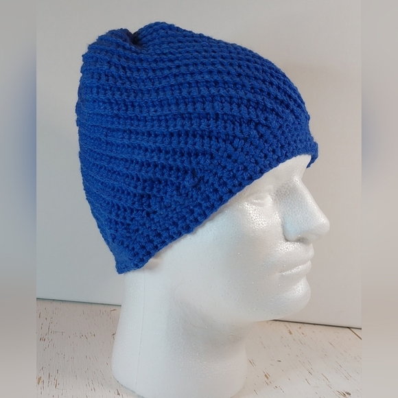 Pretty Cool Blue Adult Beanie Handmade Crochet Hat Winter Christmas Gift Warm - Picture 4 of 8